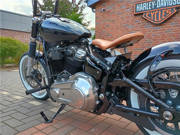 FXST Softail Bobber 