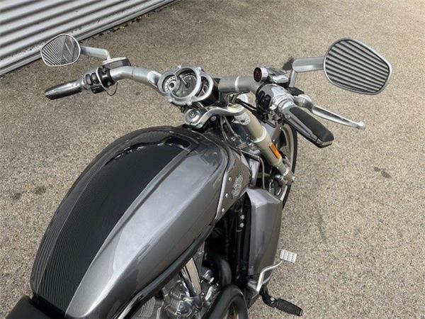 2014 Harley-Davidson V-Rod Muscle VRSCF Cruiser