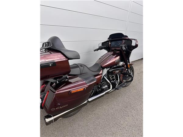 TOURING STREET GLIDE 1977 CVO 