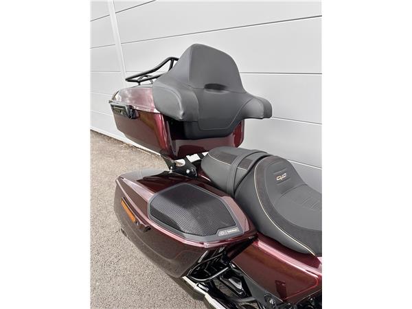 TOURING STREET GLIDE 1977 CVO 