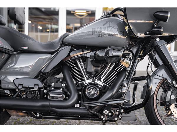 Harley-Davidson Kiel ROAD GLIDE ST 117 FLTRXST - 1.HAND JEKILL&HYDE-