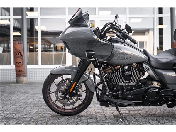 Harley-Davidson Kiel ROAD GLIDE ST 117 FLTRXST - 1.HAND JEKILL&HYDE-