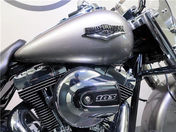 2017 harley-davidson FLHRC Road King Classic 103 ABS