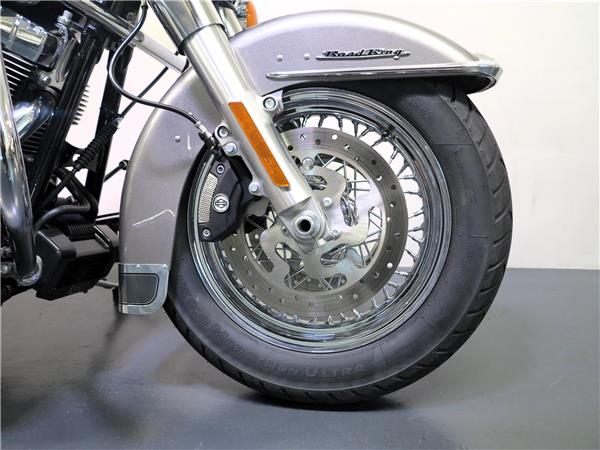 2017 harley-davidson FLHRC Road King Classic 103 ABS