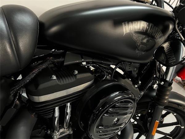 SPORTSTER IRON 883