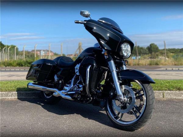 2015 Harley-Davidson Flhxs Street Glide SP 186
