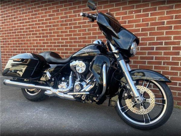 2015 Harley-Davidson Flhxs Street Glide SP 186
