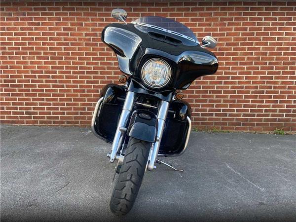 2015 Harley-Davidson Flhxs Street Glide SP 186