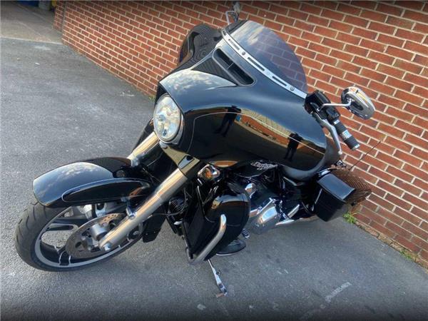 2015 Harley-Davidson Flhxs Street Glide SP 186