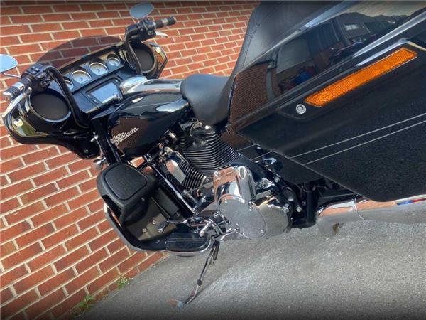 2015 Harley-Davidson Flhxs Street Glide SP 186