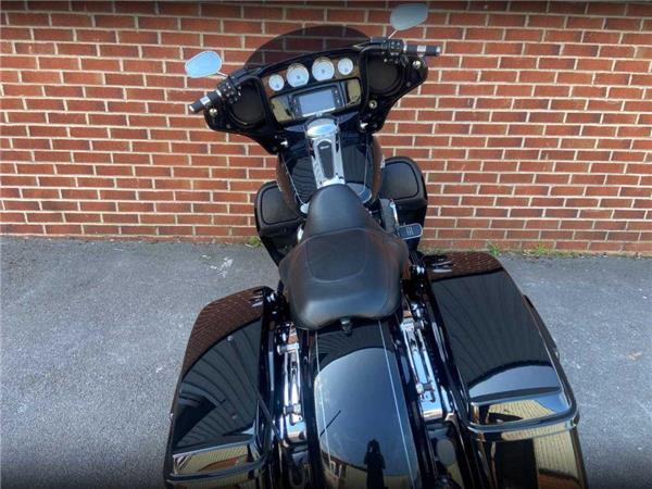 2015 Harley-Davidson Flhxs Street Glide SP 186