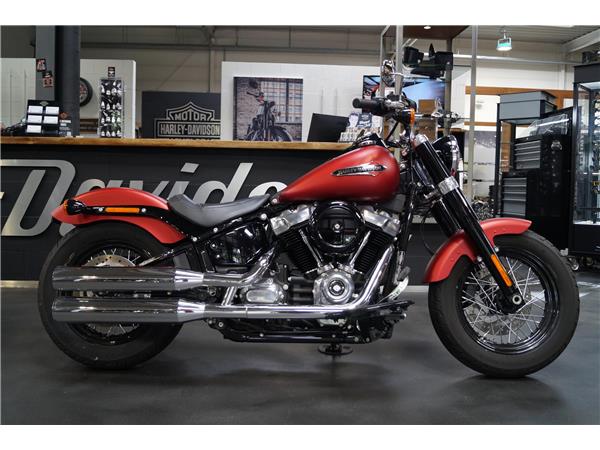 2019 Softail Slim mit seitlichen Kennzeichenhalter aus 1. Hand mit Garantie