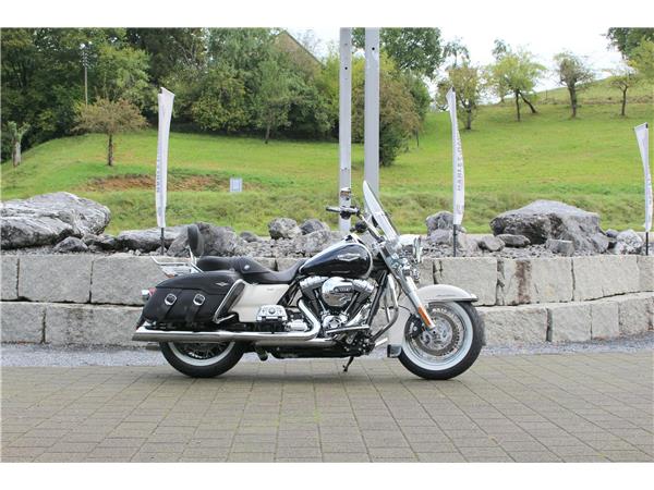 2014 HARLEY-DAVIDSON Touring FLHRC Road King Classic 103 ABS