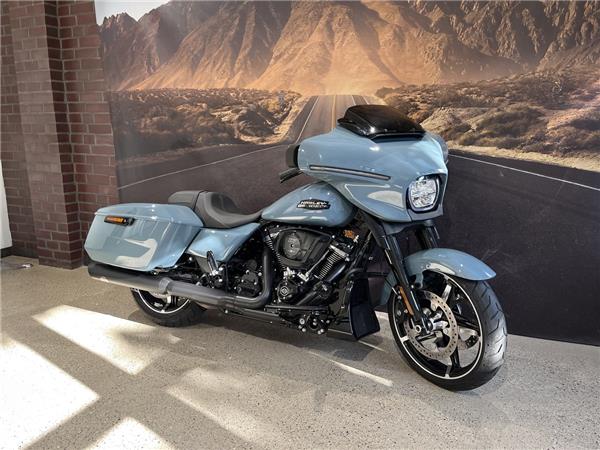 FLHX Street Glide 2024 Wilbers + J&H