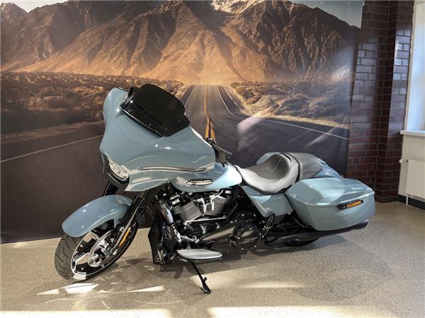 FLHX Street Glide 2024 Wilbers + J&H