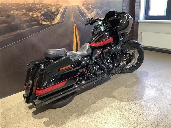 FLTRXSE CVO ROAD GLIDE Jekill & Hyde