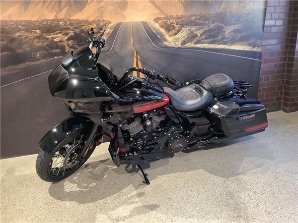 FLTRXSE CVO ROAD GLIDE Jekill & Hyde