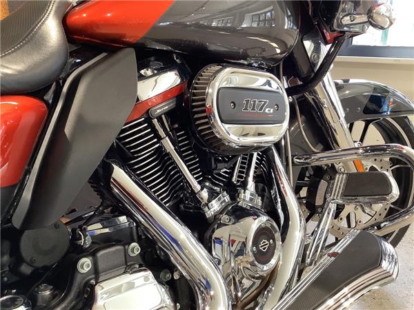 FLTRXSE CVO ROAD GLIDE J&H KLAPPENAUSPUFF