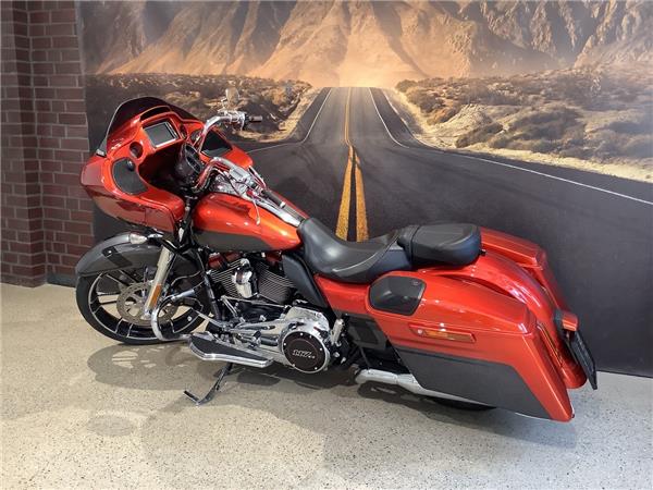 FLTRXSE CVO ROAD GLIDE J&H KLAPPENAUSPUFF