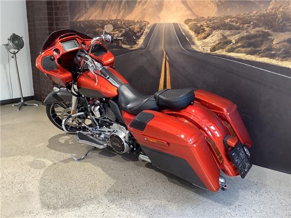 FLTRXSE CVO ROAD GLIDE J&H KLAPPENAUSPUFF