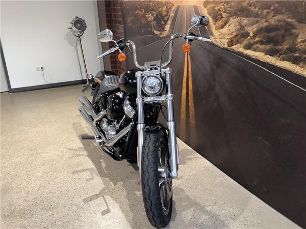 FXST Softail Standard 4 Jahre Garantie