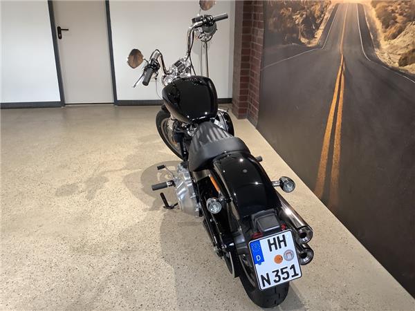 FXST Softail Standard 4 Jahre Garantie