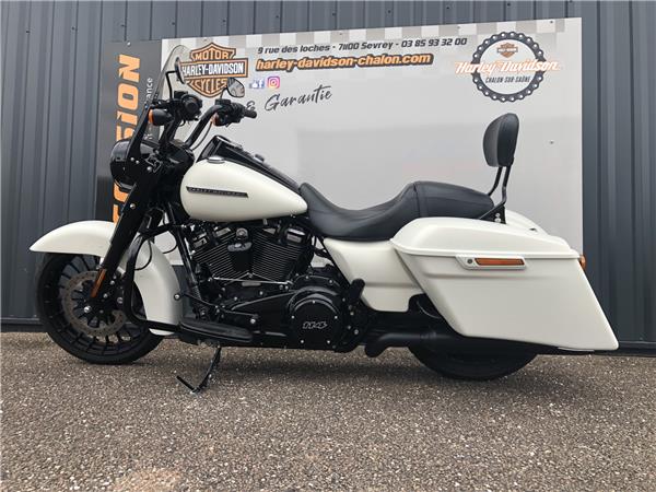 2019 HARLEY-DAVIDSON ROAD KING