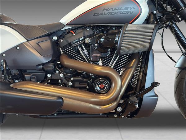 2019 HARLEY-DAVIDSON Softail FXDRS 114 ABS