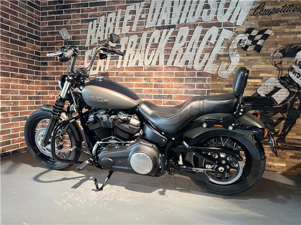 2017 HARLEY-DAVIDSON Softail FXBB Street Bob 107 ABS