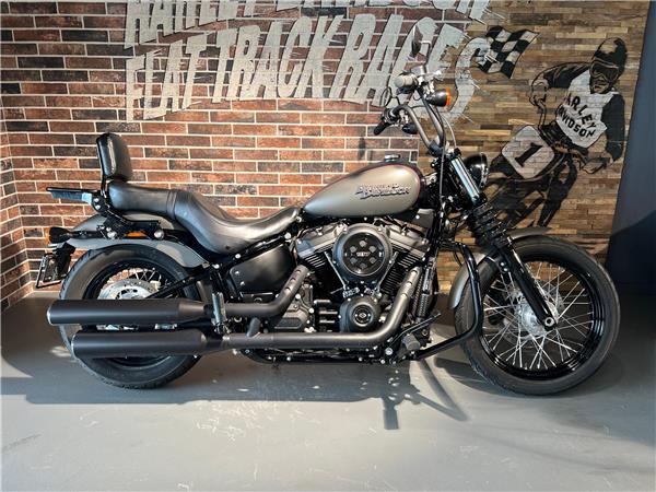 2017 HARLEY-DAVIDSON Softail FXBB Street Bob 107 ABS