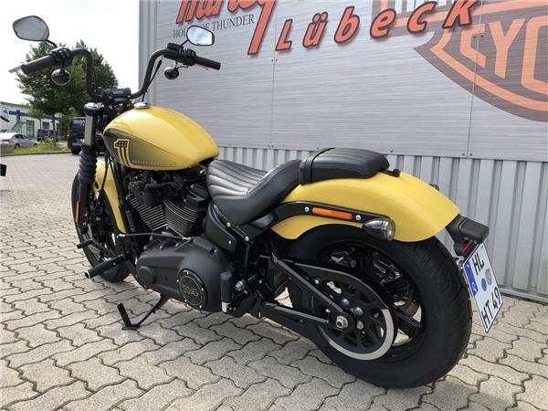 FXBBS Street Bob 114 Vorverlegte Fußrastenanlage