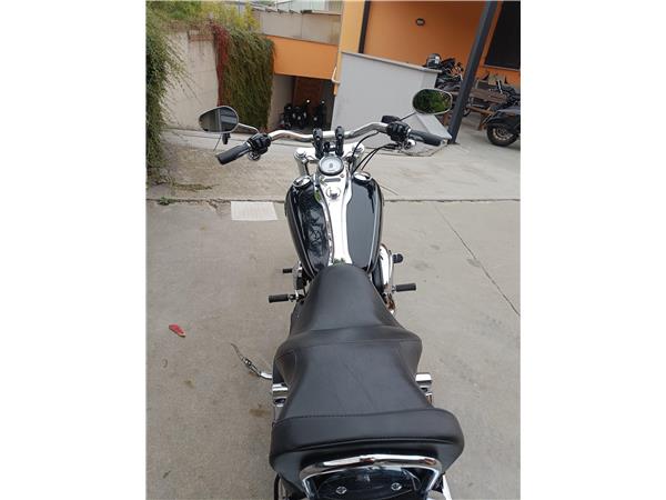 2011 Dyna Wide Glide 1584