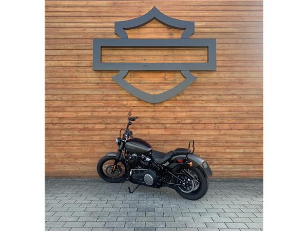 Street Bob 107 