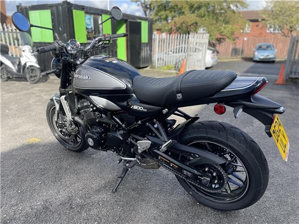 KAWASAKI Z900RS