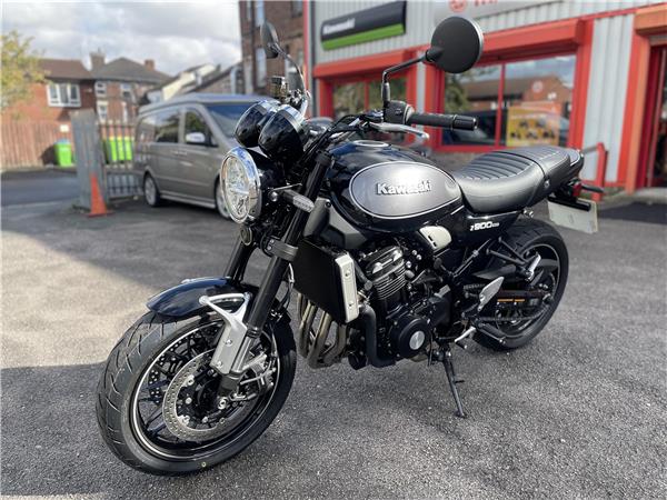 KAWASAKI Z900RS