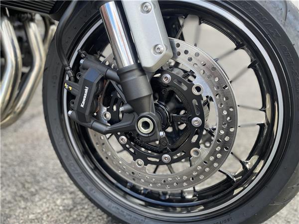 KAWASAKI Z900RS