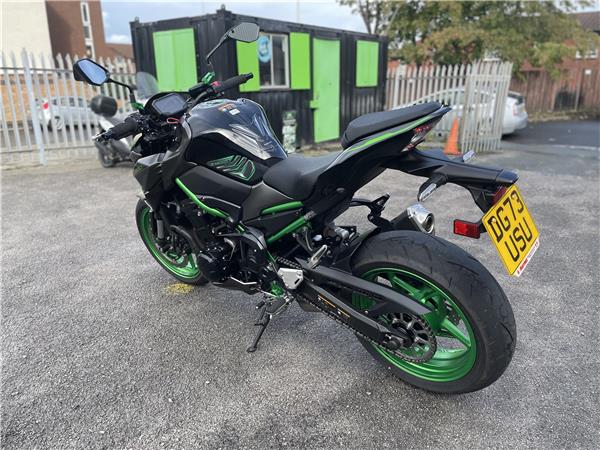 Z900