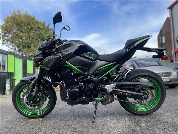 Z900