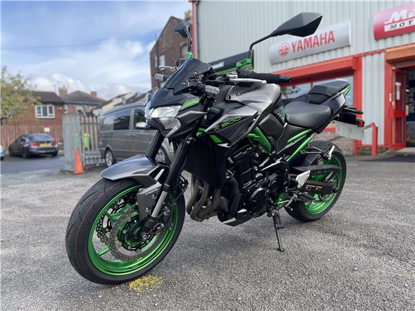 Z900