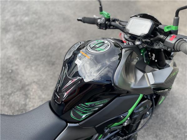 Z900