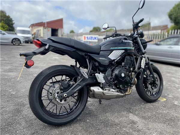 KAWASAKI Z650RS