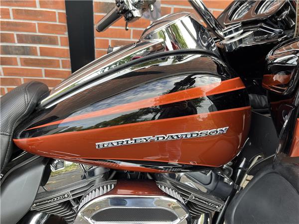 TOURING ROAD GLIDE 1800 ULTRA CVO