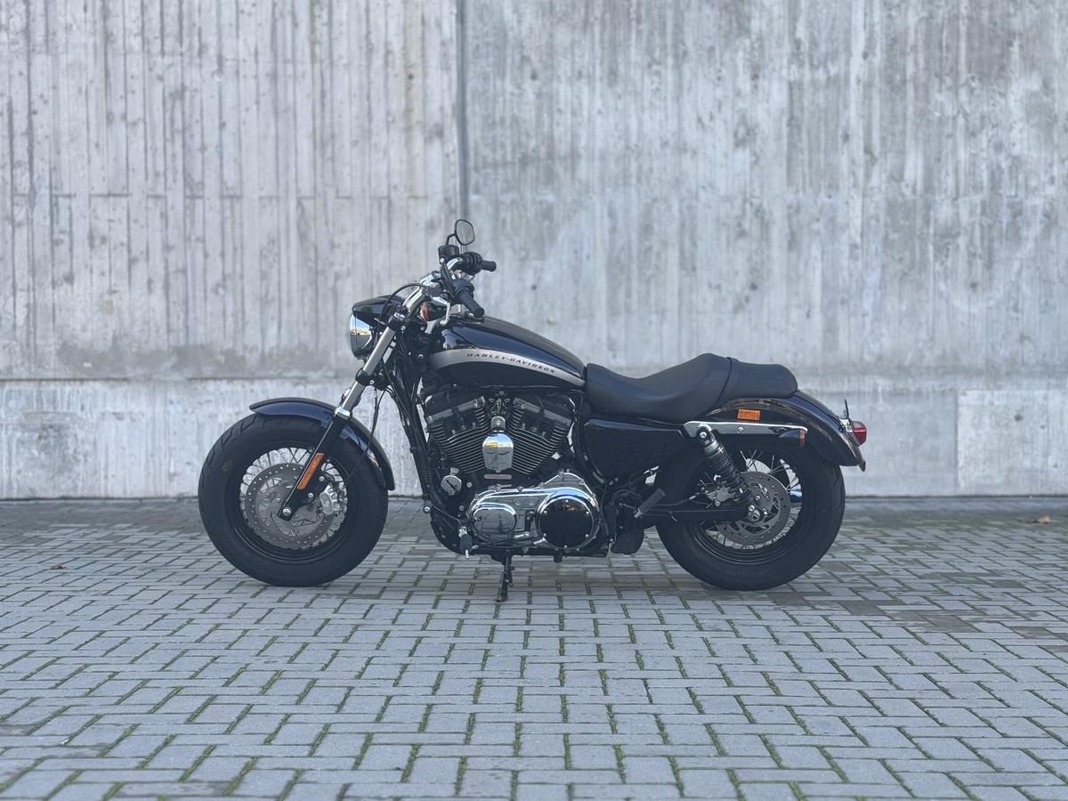 1200 Custom 