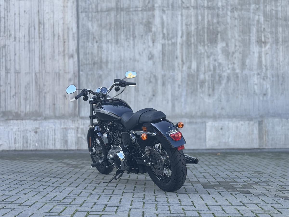 1200 Custom 