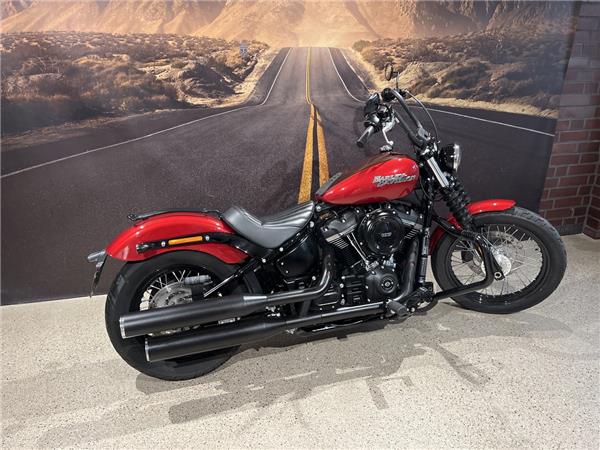 FXBB Softail Street Bob viel Zubehör