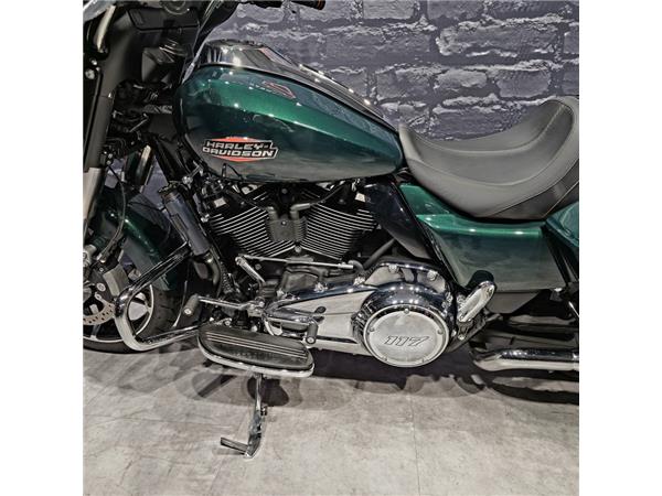 Street Glide 