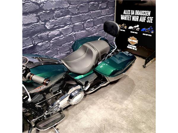 Street Glide 