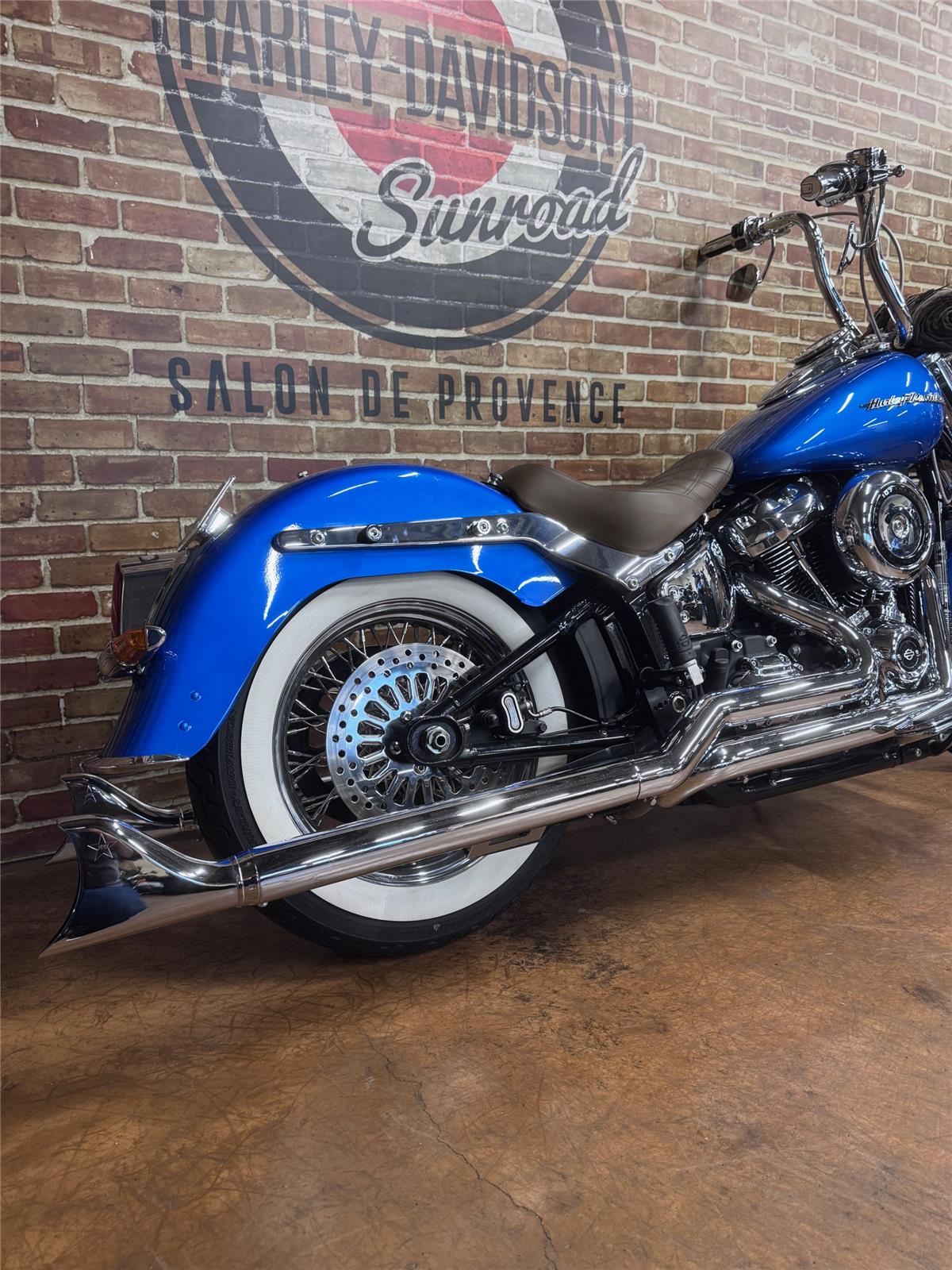 2018 HARLEY-DAVIDSON DELUXE