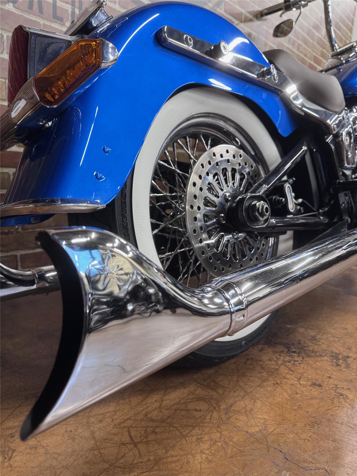 2018 HARLEY-DAVIDSON DELUXE