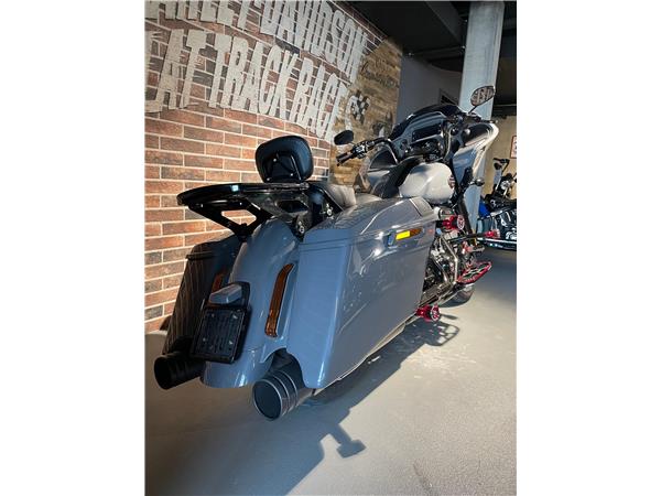 2018 HARLEY-DAVIDSON CVO FLTRXSE Road Glide Special 117 CVO